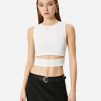 Short-Fit Sporty Round Neck T-shirt - White