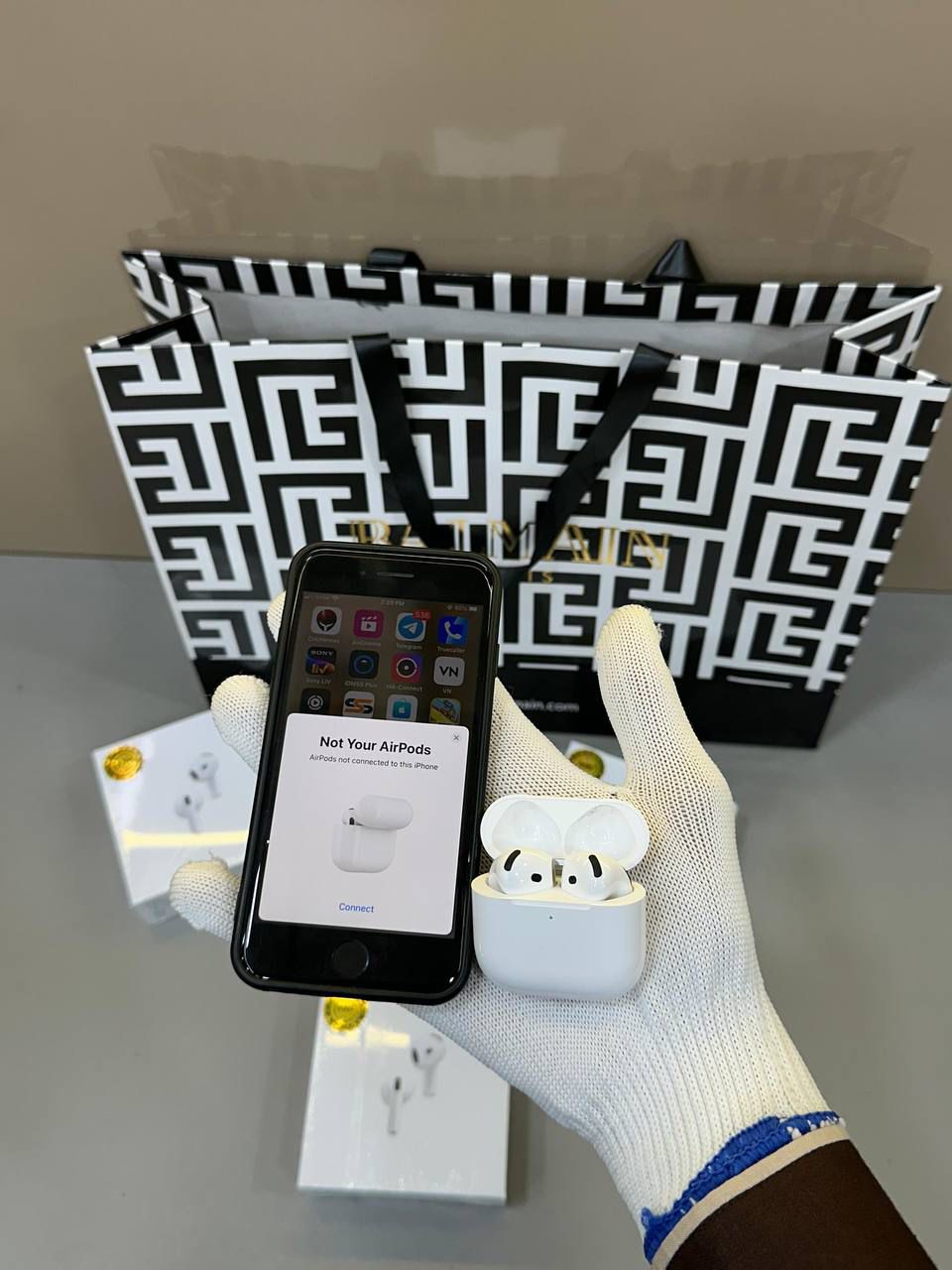 Airpods 4th gen - Image 2